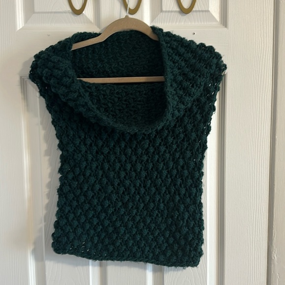 H&M Handknit Infinity Scarf - Picture 1 of 1
